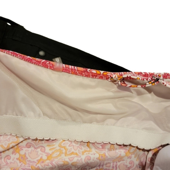 LANDS End Tankini Swim Top. Size 22W. Lots of life left to give. - Picture 6 of 8